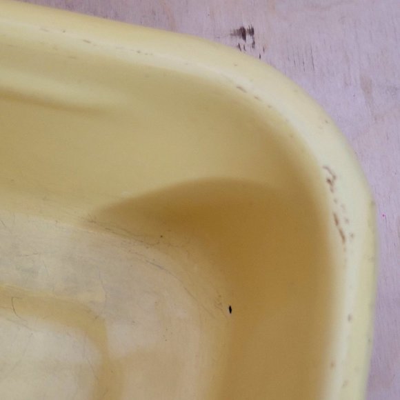 Vintage Yellow Enamel Coated Pan 16.5 x 10 x 2.5 Inches Has Chips - Picture 7 of 14